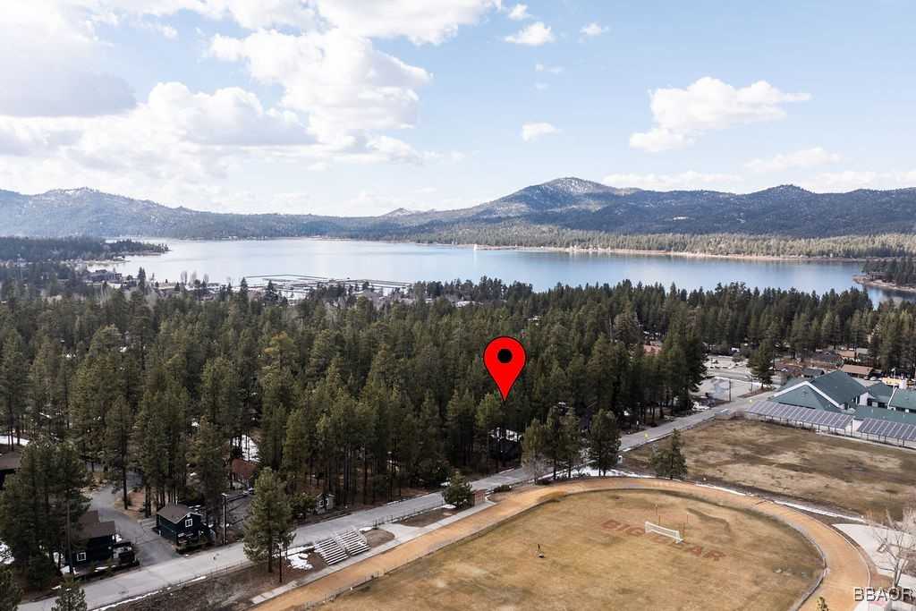 photo 2: 560 Jeffries Road, Big Bear Lake CA 92315