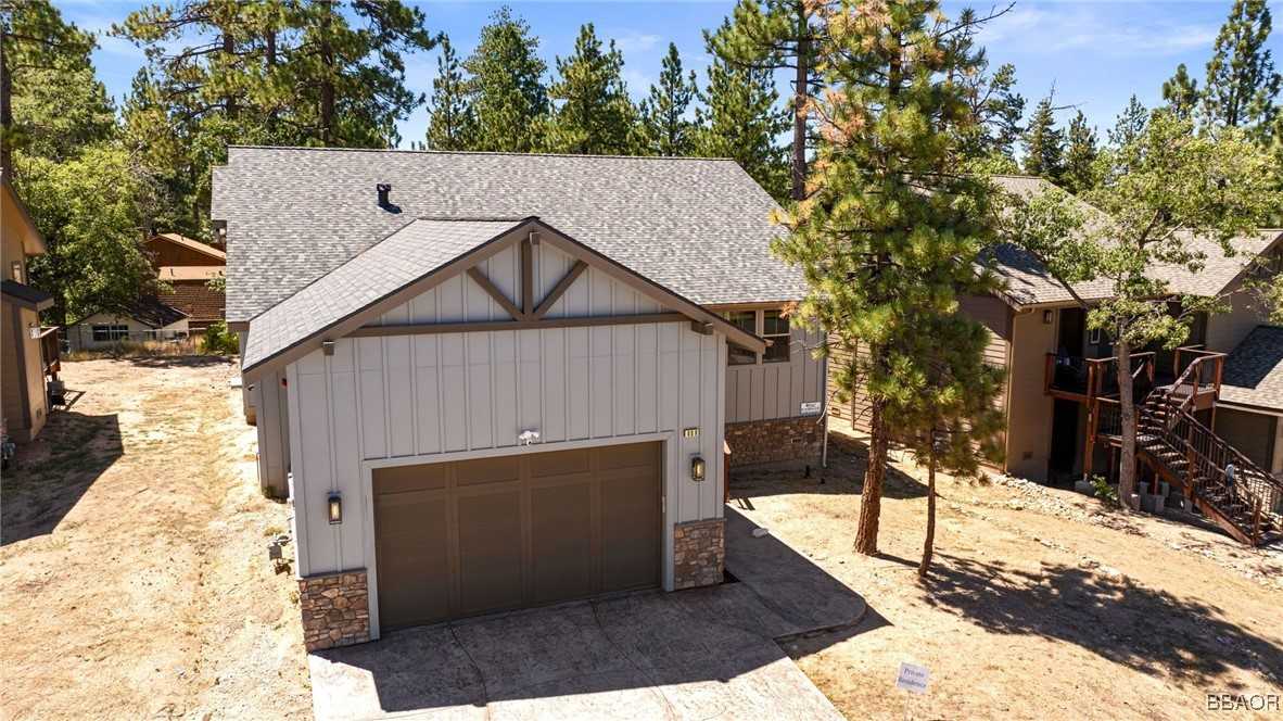 photo 2: 806 Pine Meadow Court, Big Bear Lake CA 92315