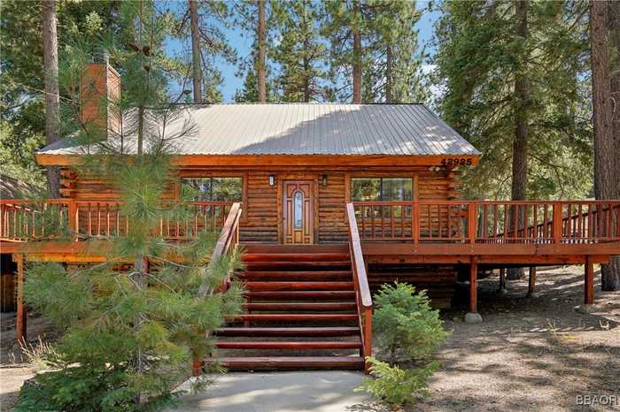 photo 2: 42925 Fairy Avenue, Big Bear Lake CA 92315