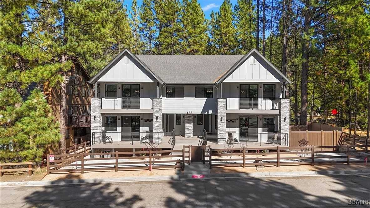 photo 2: 679 Summit Boulevard, Big Bear Lake CA 92315