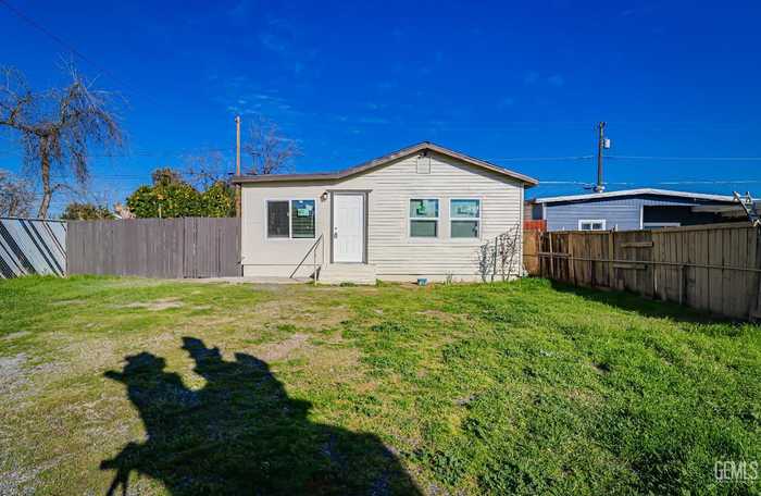 photo 1: 1858 Broadway Street, Wasco CA 93280