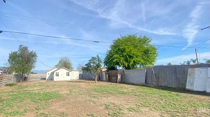 photo 2: 32 E 172 Road, Delano-T CA 93215