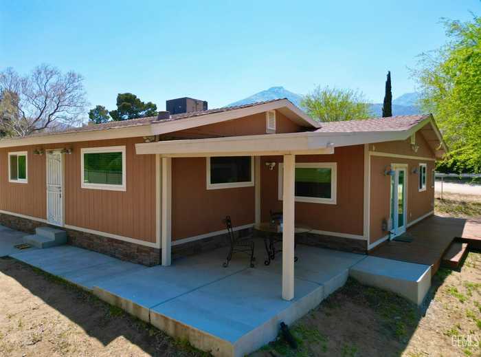 photo 2: 5509 Isabel Drive, Weldon CA 93283