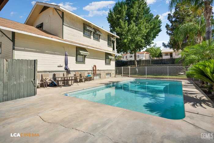 photo 23: 600 D Street, Taft CA 93268