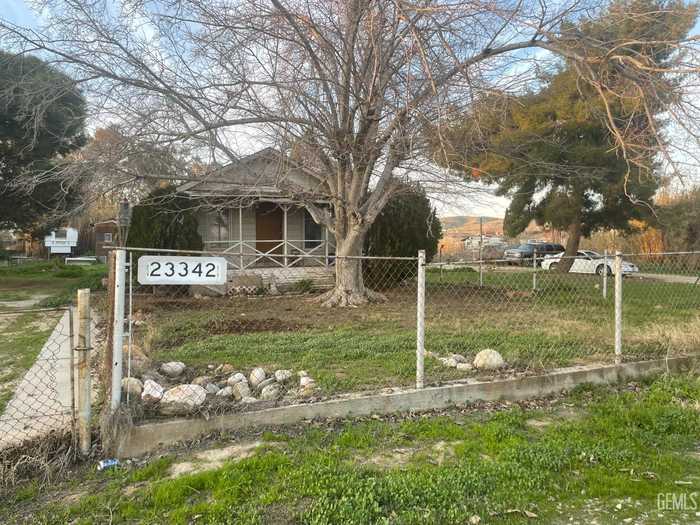 photo 1: 23342 Derby Avenue, Fellows CA 93224