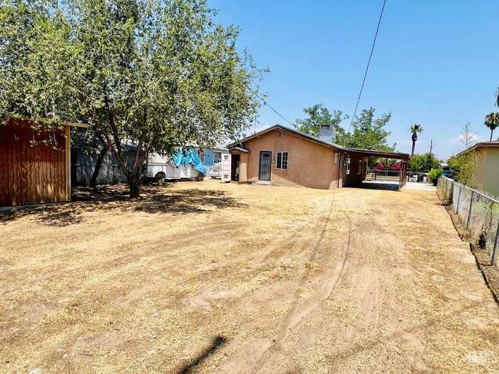 photo 14: 10924 Santa Rosa Avenue, Lamont CA 93241