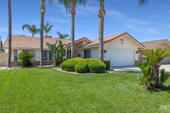 photo 1: 2313 Alpine Meadow Court, Wasco CA 93280