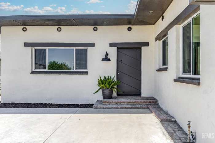 photo 2: 709 Philippine Street, Taft CA 93268