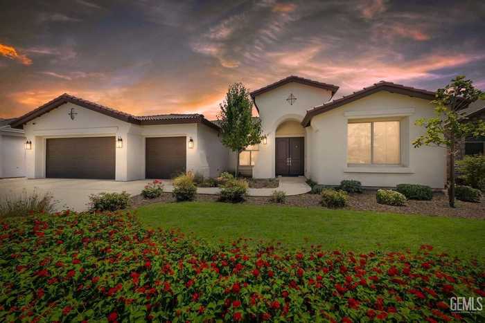 photo 1: 11803 Hollybrook Lane, Bakersfield CA 93311