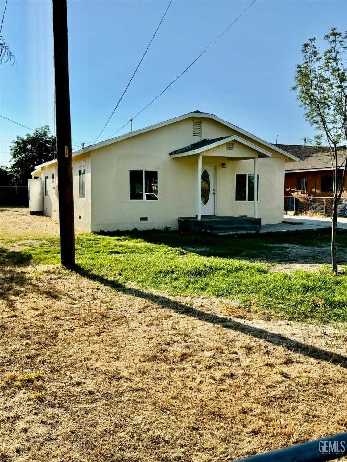 photo 1: 2104 Norwalk Street, Delano CA 93215