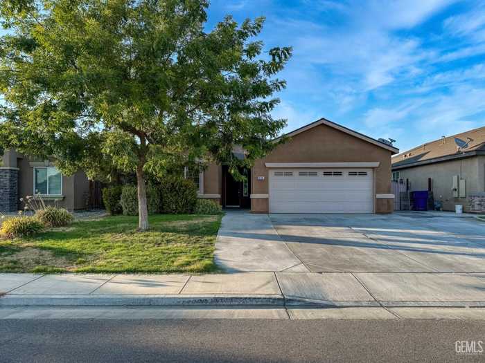 photo 1: 9304 Whitman Avenue, Bakersfield CA 93311