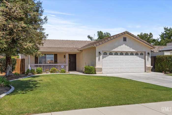 photo 2: 534 Meadow Grove Court, Bakersfield CA 93308