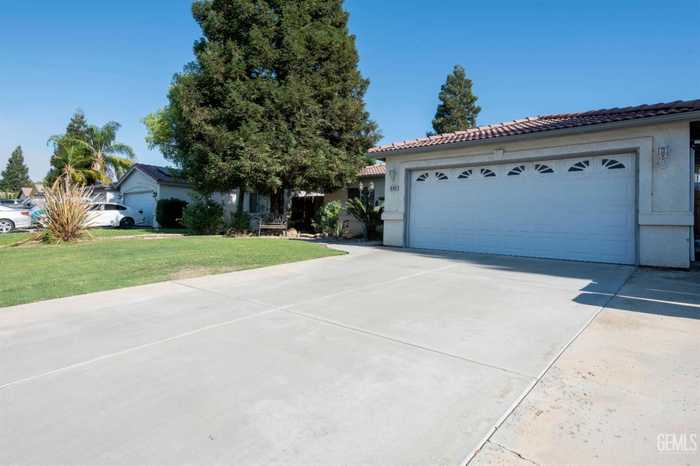 photo 2: 285 Tanner Michael Drive, Bakersfield CA 93308