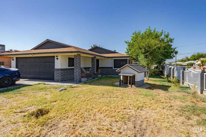 photo 2: 415 Curtis Drive, Bakersfield CA 93307