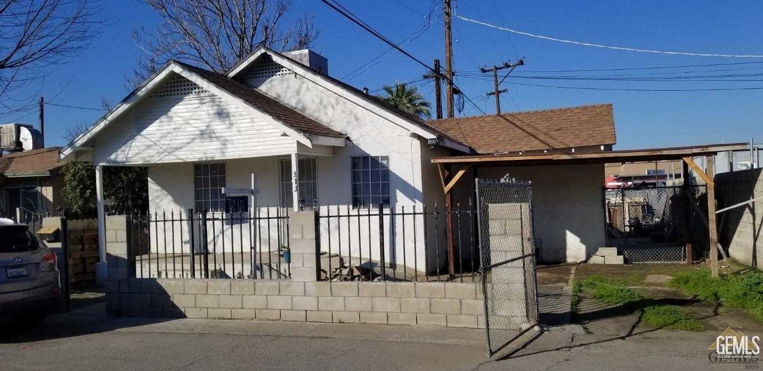 photo 1: 143 1/2 Chester Avenue, Bakersfield CA 93301