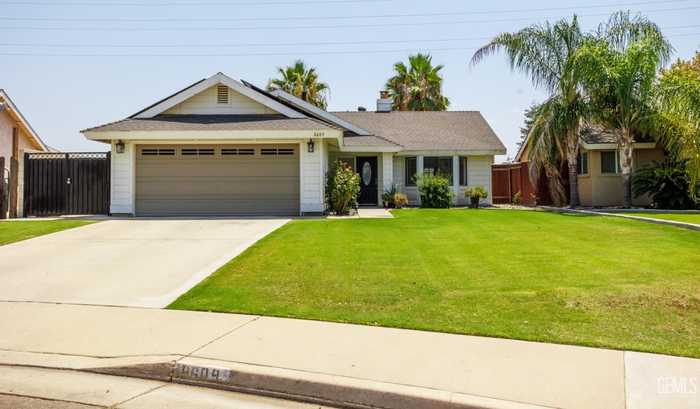 photo 2: 8609 Worrell Court, Bakersfield CA 93311