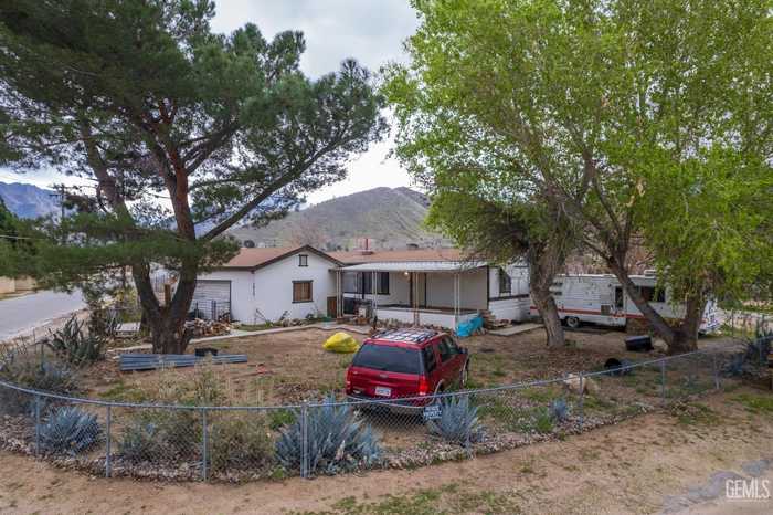 photo 1: 2418 Mason Court, Lake Isabella CA 93240