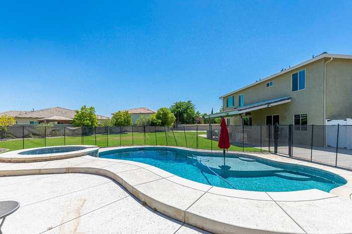 photo 48: 700 Christensen Court, Bakersfield CA 93314