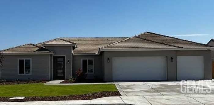 photo 1: 16801 Mairs Drive, Bakersfield CA 93314