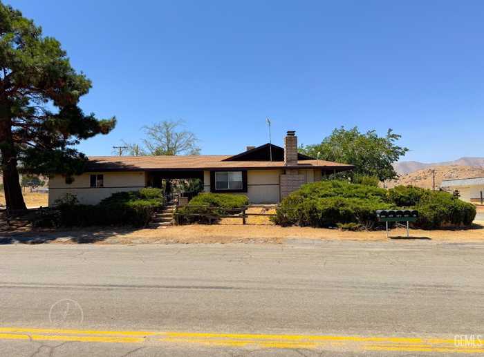 photo 1: 4670 Cortina Drive, Lake Isabella CA 93240