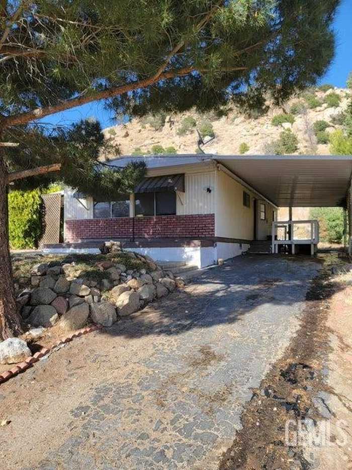 photo 1: 4216 Huth Street, Lake Isabella CA 93240