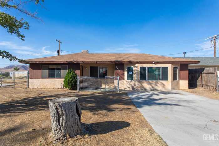 photo 1: 6617 Grace Avenue, Lake Isabella CA 93240