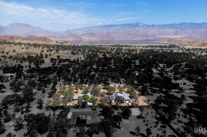 photo 1: 3308 Seclusion Road, Lake Isabella CA 93240