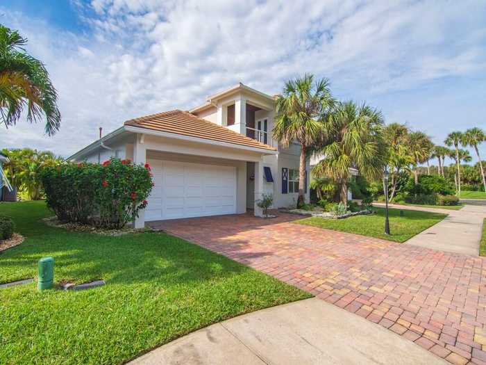 photo 1: 7777 Kiawah Way, Melbourne Beach FL 32951