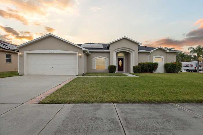 photo 2: 1932 Laramie Circle, Melbourne FL 32940