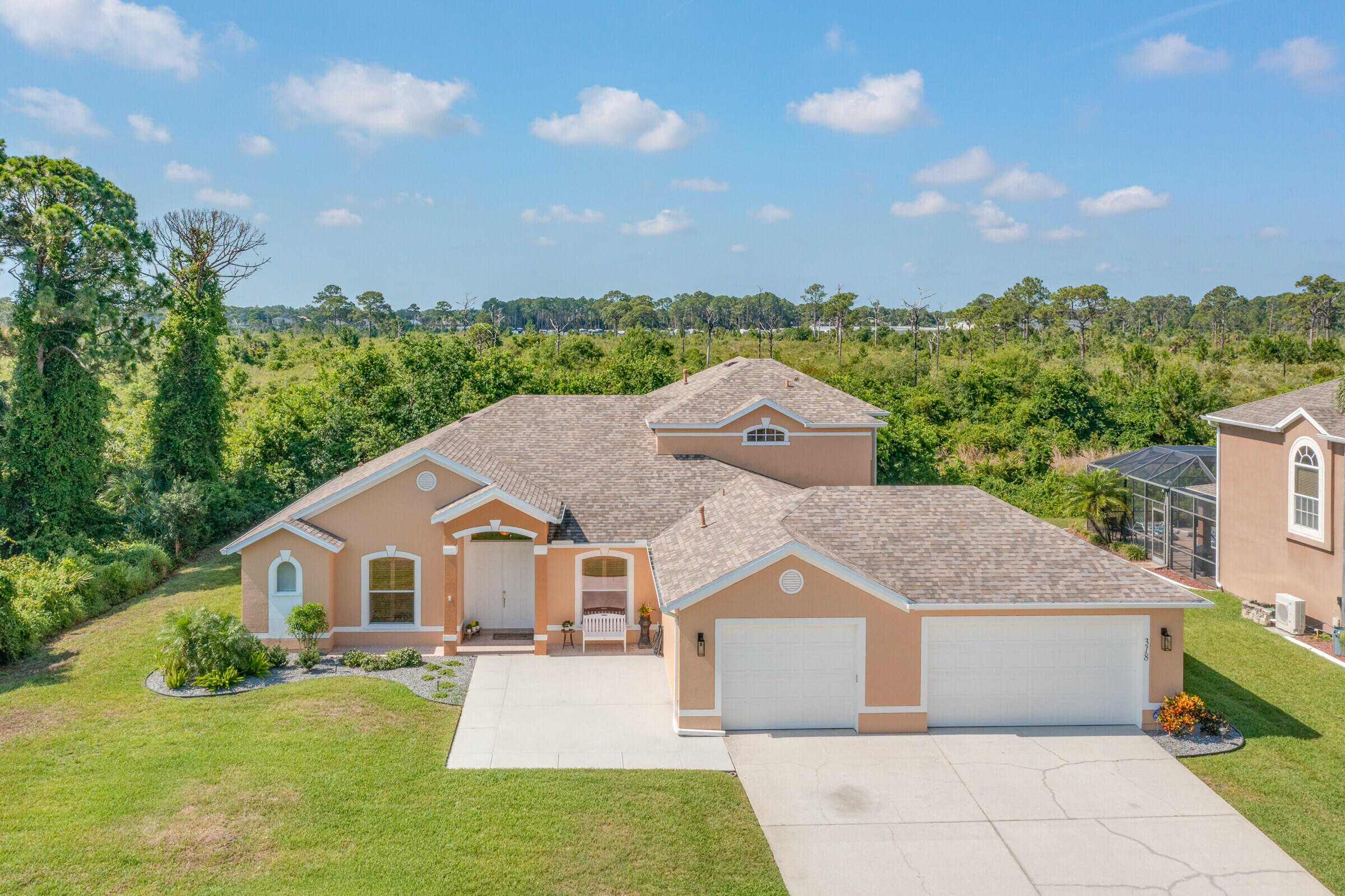 photo 1: 318 Castlewood Lane, Rockledge FL 32955