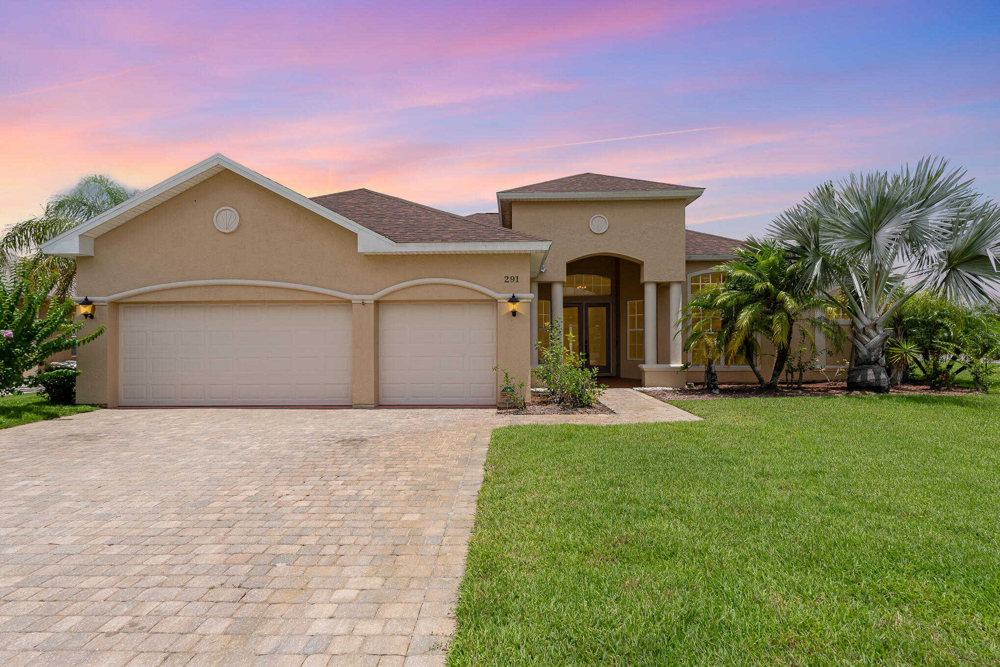 photo 1: 291 Devlin Court SE, Palm Bay FL 32909