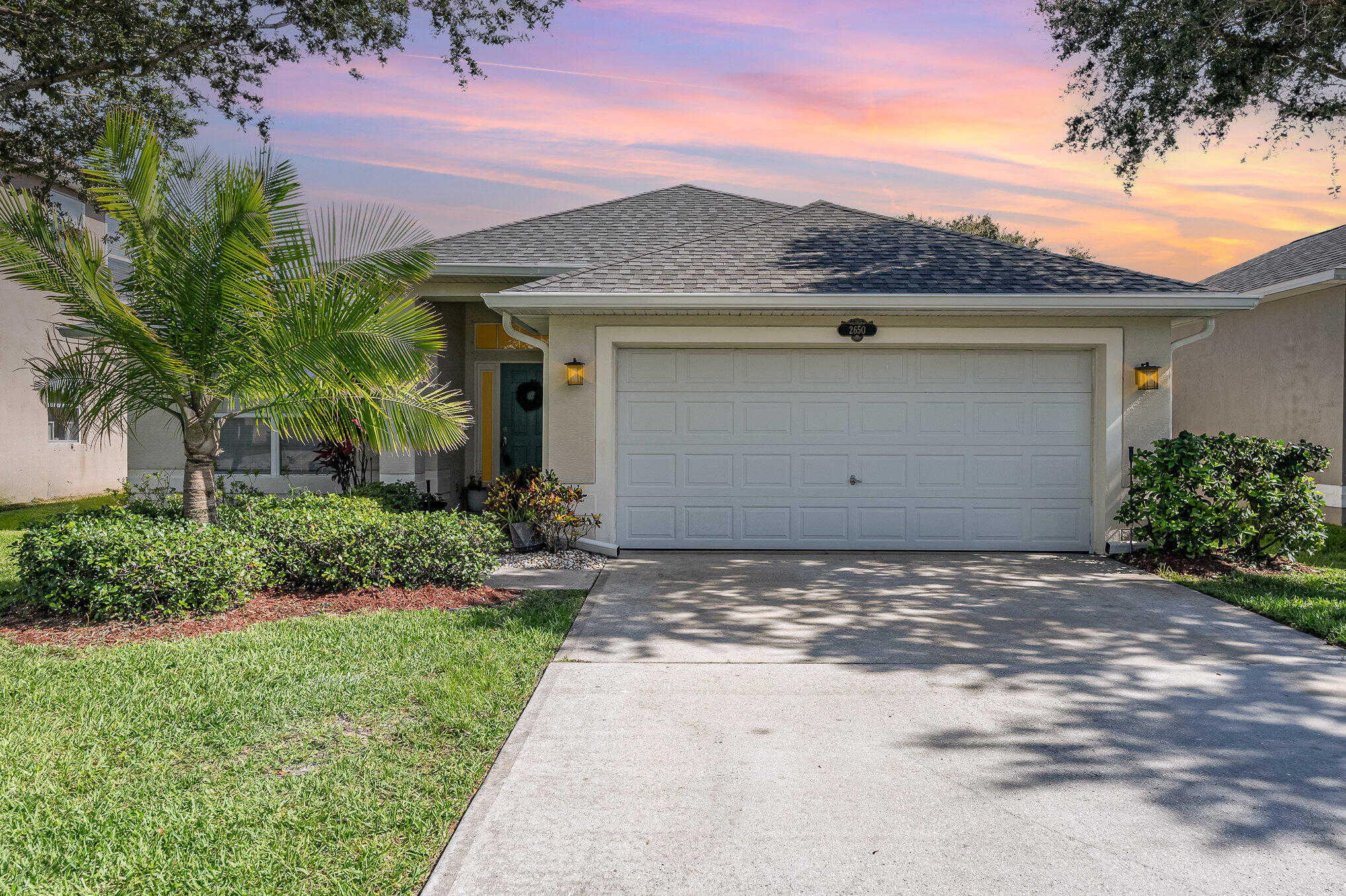 photo 1: 2650 Stratford Pointe Drive, Melbourne FL 32904