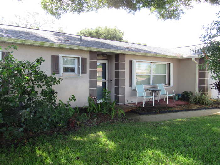 photo 2: 1455 Gallo Court, Melbourne FL 32935