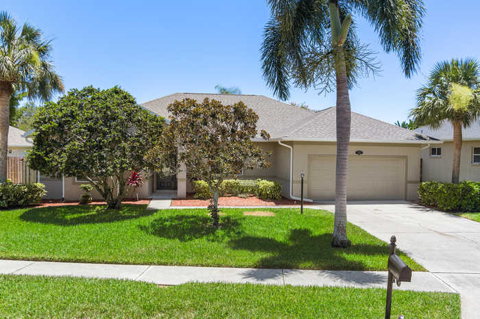 photo 2: 2493 Woodfield Circle, Melbourne FL 32904