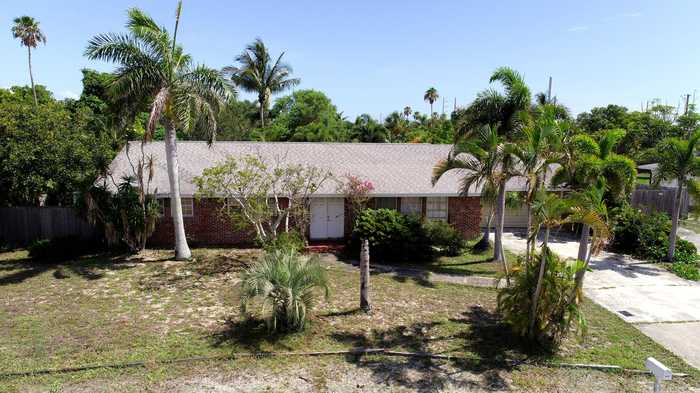 photo 2: 410 2nd Avenue, Melbourne Beach FL 32951