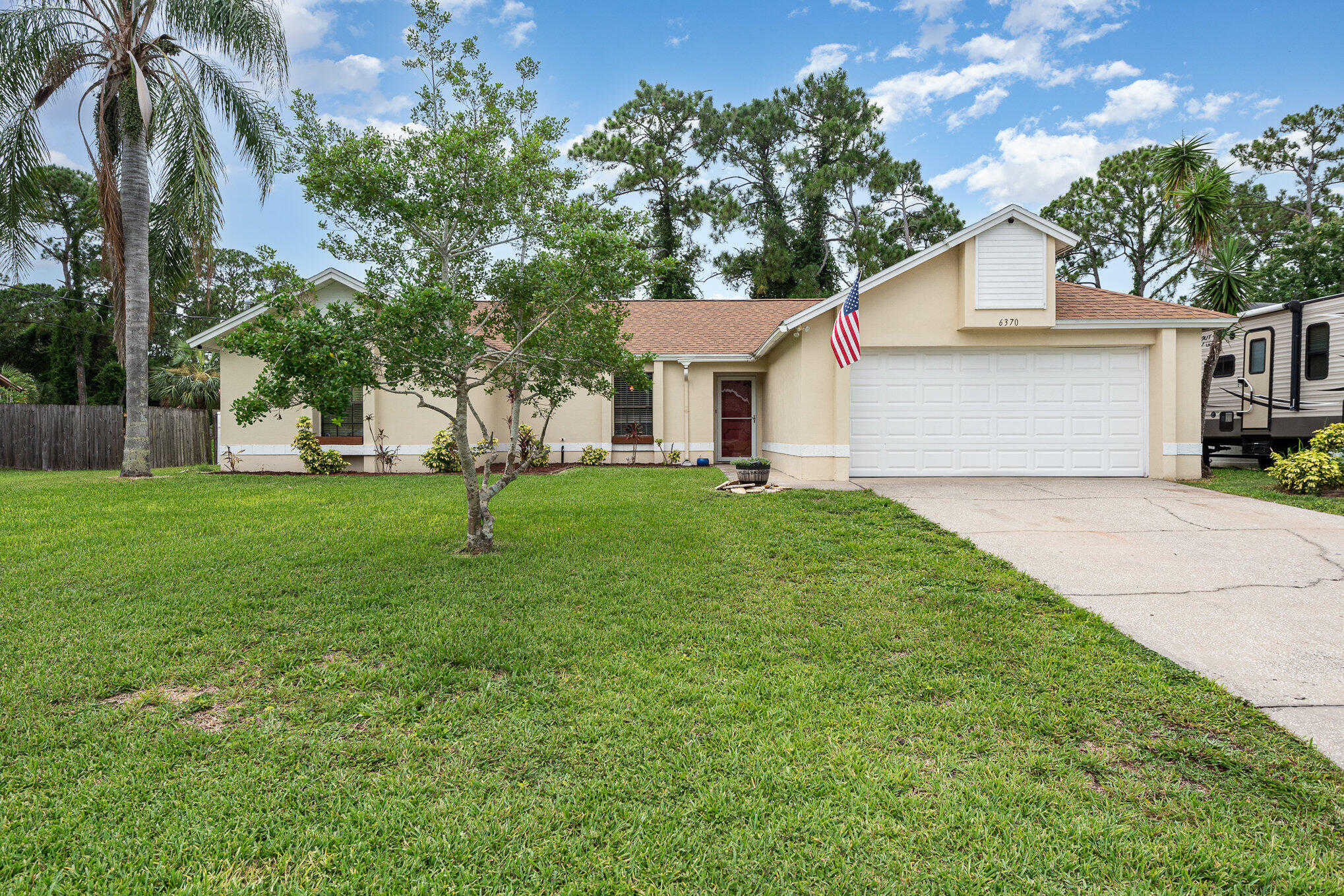 photo 3: 6370 Gillette Avenue, Cocoa FL 32927