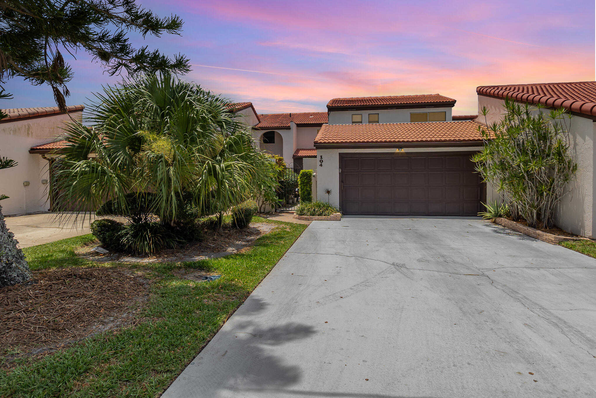 photo 1: 104 Osprey Court, Melbourne FL 32940