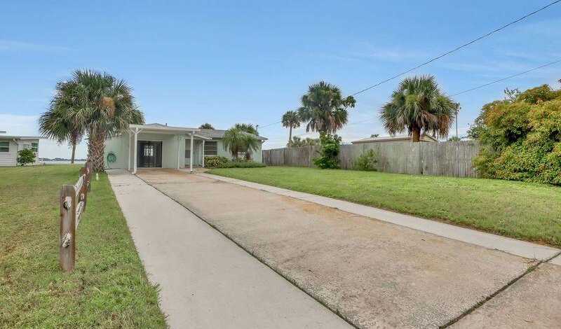 photo 2: 4601 Coquina Ridge Drive, Melbourne FL 32935