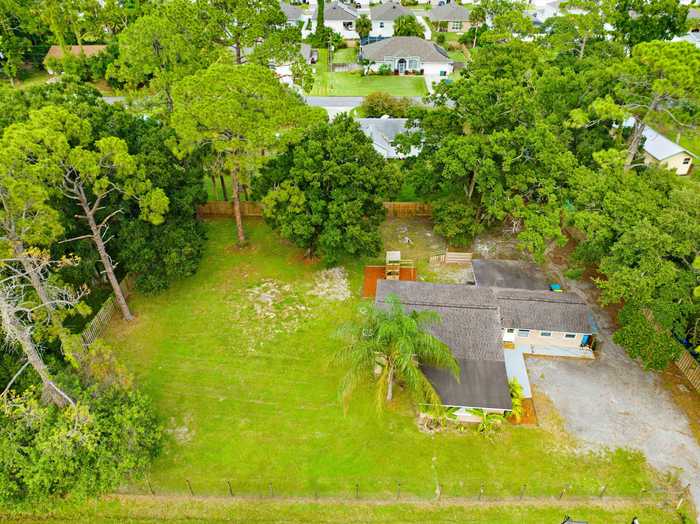 photo 2: 680 Missouri Street, Melbourne FL 32904