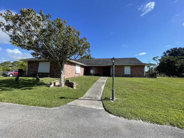 photo 1: 4950 Country Place, Grant FL 32949