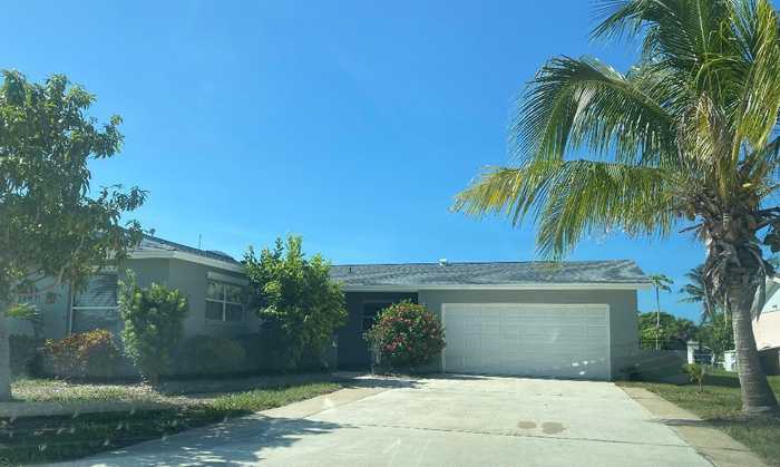 photo 1: 470 Sundoro Ct, Merritt Island FL 32953