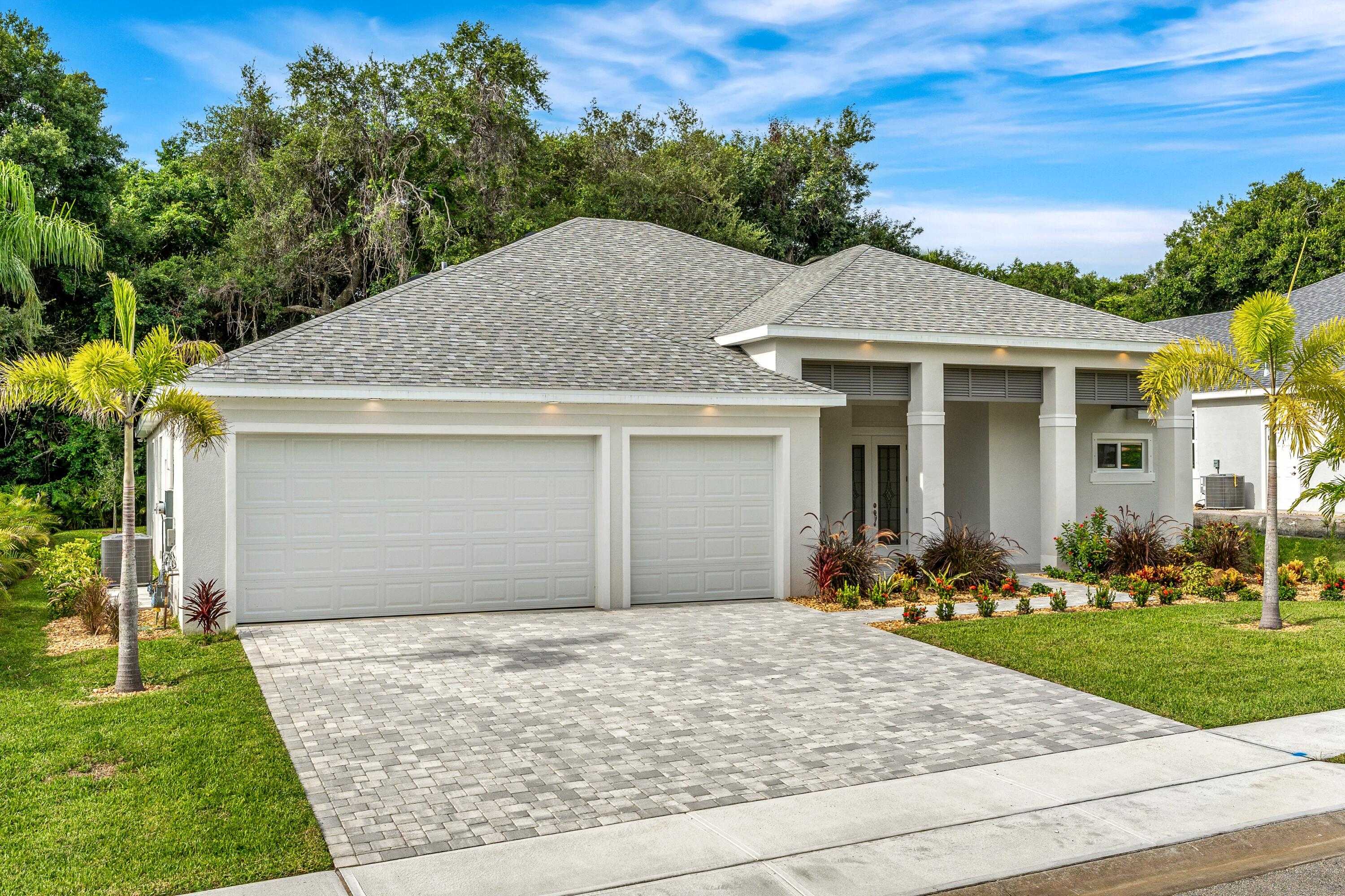 photo 2: 35 Loch Ness Drive, Rockledge FL 32955