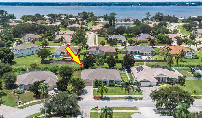 photo 2: 850 Woodbine Drive, Merritt Island FL 32952