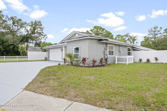 photo 2: 3610 Nicklaus Drive, Titusville FL 32780