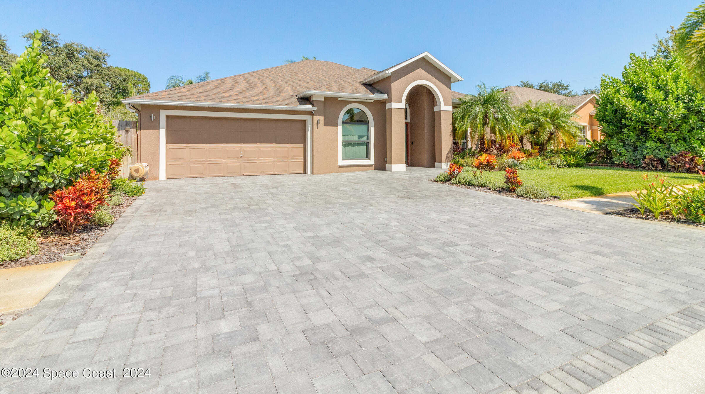 photo 2: 2420 Summer Brook Street, Melbourne FL 32940