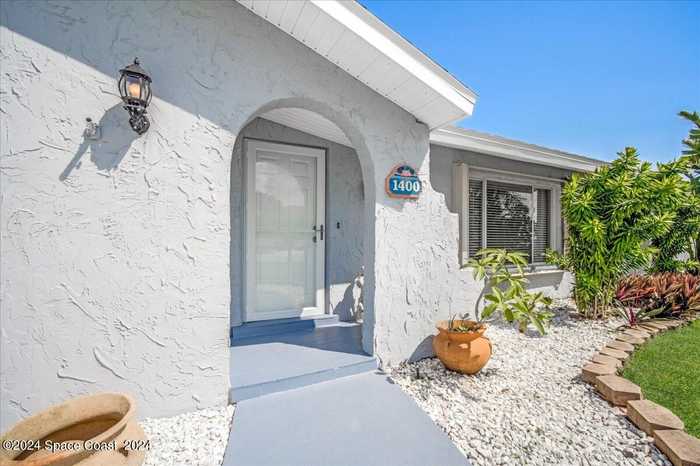 photo 2: 1400 Cepheus Court, Merritt Island FL 32953