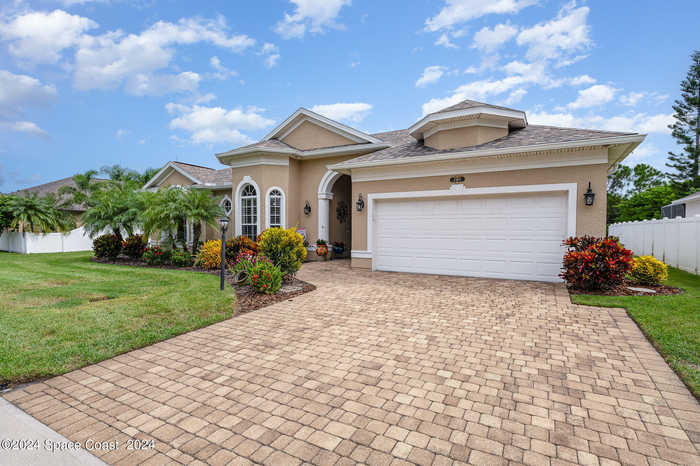 photo 2: 289 Pebble Hill, Rockledge FL 32955