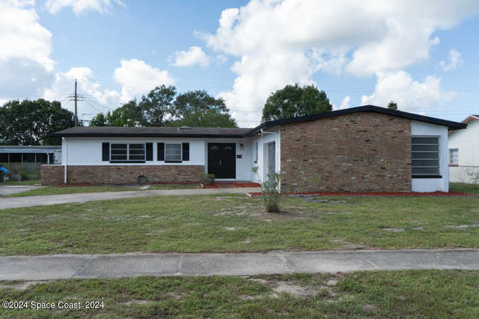 photo 2: 1605 Nassau Street, Titusville FL 32780