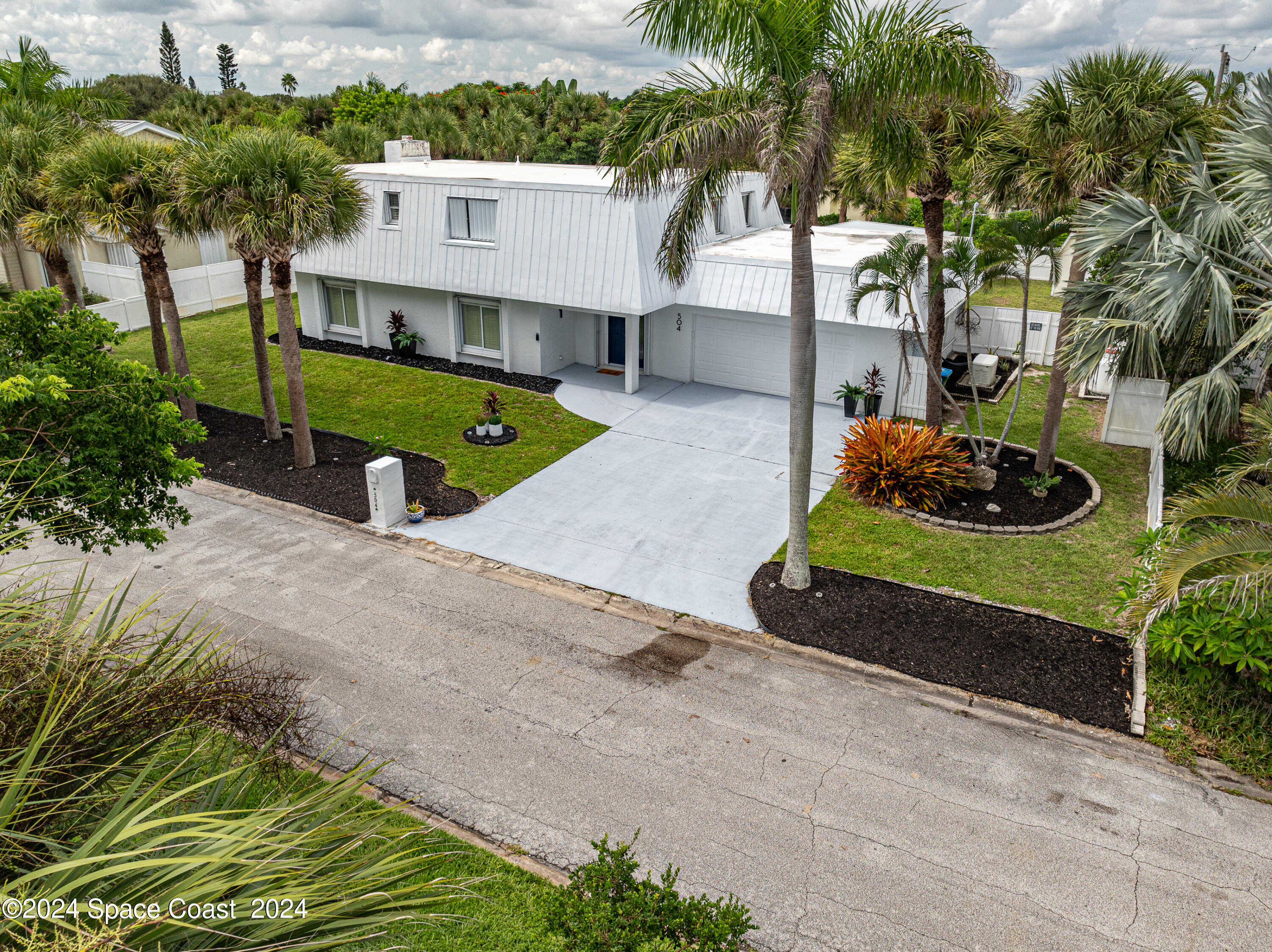 photo 2: 504 Colony Street, Melbourne Beach FL 32951