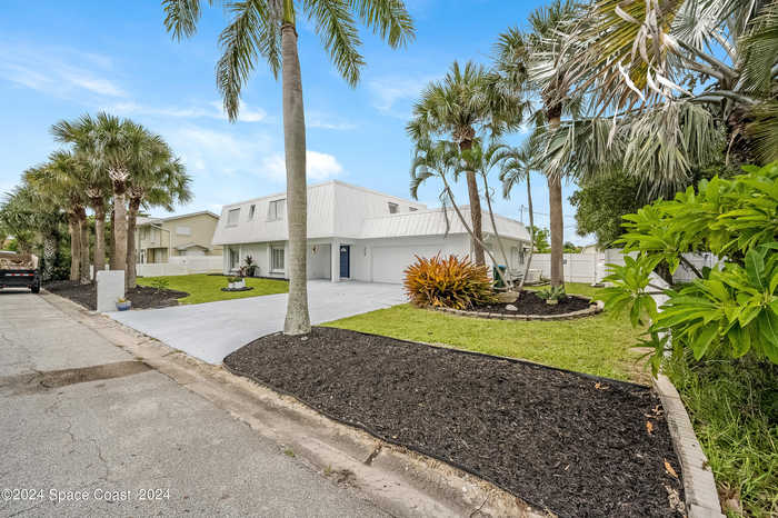 photo 4: 504 Colony Street, Melbourne Beach FL 32951